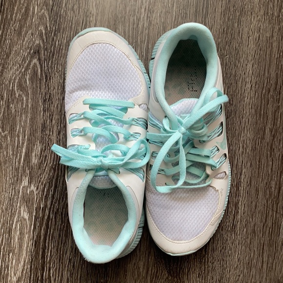 Nike Free Run Mint Size 8.5 - Picture 2 of 5